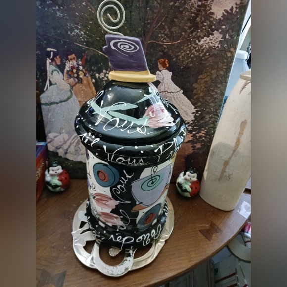 🍪PARIS Whimsical Ceramic Cookie Parisian Motif Canister,The Perfect Gift.🎁 - Picture 14 of 16
